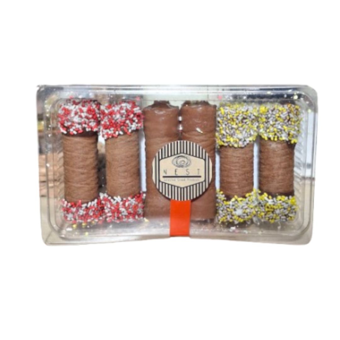 Box-of-wafer-rolls-6-pieces-–-Strawberry-Hazelnut-Banana